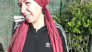 Cuckold woman from Marseille lets African immigrant in her mouth