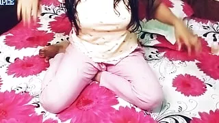 Fingering hair pussy beautiful girl big ass.