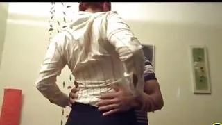 Naughty Married Woman Giving Her Ass to the Delivery Man