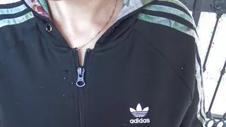 Turkish Street Hooker Gives Free Handjob To American Tourist In Izmir