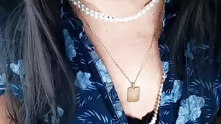 Carry female underwear