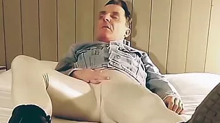 Show of a wide open slutty ass