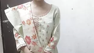 Desi jwan larki ki sadi se pahle hi sil tor diya