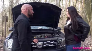 Chubby Slut Sucks Cock - Bemefi