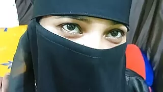 Friend's Muslim wife called home and enjoyed and ass