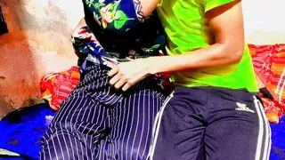 When I went to meet my lover's house, what did she do to me?