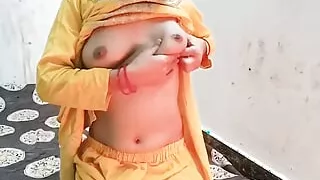 Step sister ko kapde nikal kar hotel me choda