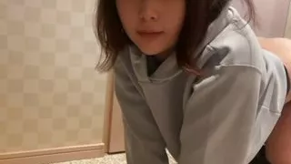 - [Sexual situation of female college student] My was roughed up by a piston machine ...