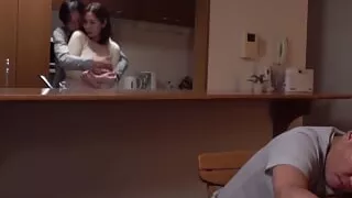 A woman who started to smell aphrodisiacs due to the stress of her married life 3