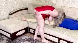 Mature stepmom missed a big cock and let it into her mouth and anal