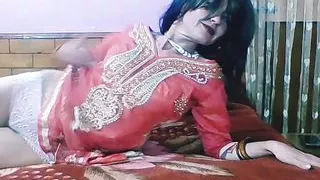 Full-time Lusty MILF.