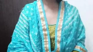 Step sister ji mujhe ek bar apni boobs dikhao