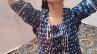 Step Daughter Ko Kapda Utaar Kar Desi Style Me Choda