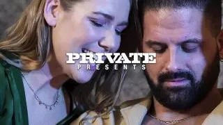 Private com - Alexis Crystal and Angel Wicky Share a Stud in an Anal Threesome