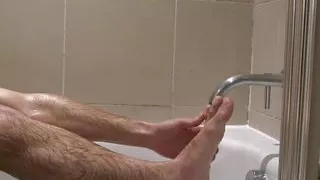 Theo Reid & Dan Broughton, relaxing sex in a hot tub, with