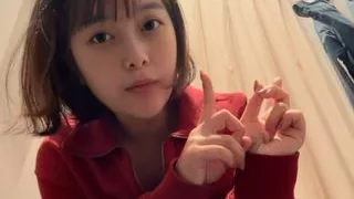 [Masturbation in the changing room] I almost got caught masturbating to the person who was changing clothes next to me ...