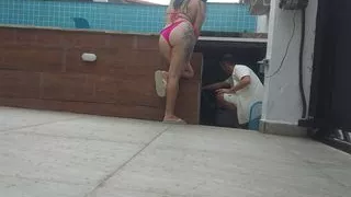 Morena Married Waited For Her Husband To Leave The House To Give Her Pussy To The Swimming Pool