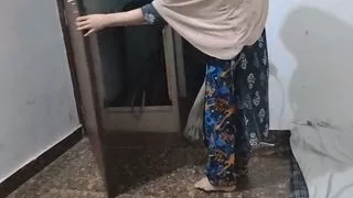 Bhabhi ko ghodi bna kar choda hindi me