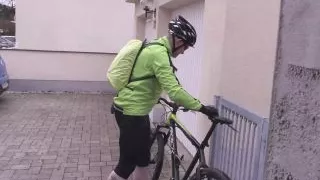 Curvy black and ebony loves to ride old dick