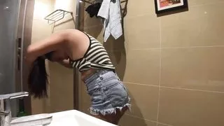 Chubby Filipina Girl Swallows Huge Dick Before Wild Sex