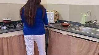 Real bhabi kitchen fucking in morning