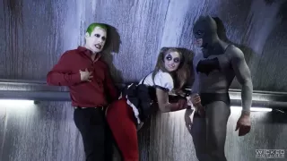 Parody Dc Xxx - Anal Threesome In Gothams Tunnel