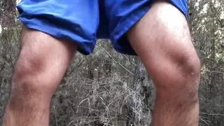 Aventura Solitaria En El Bosque Exploracion Atrevida En Bicicleta