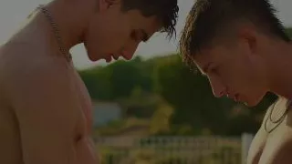 Sneak Peek Episode S02x06 ::danny And Nathan's Pool Scene