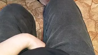 I jerk off to my neighbor in the kitchen while she is preparing dinner