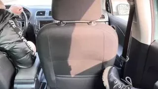 Hot Passenger Surprises Uber Driver with a Hot Invitation to Her Place