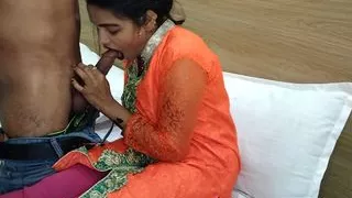 Devar ne bhabhi ko apna lauda chusaya phir pel diya