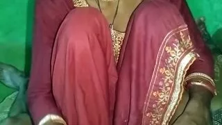 It&#039;s more fun to shake my stepsister&#039;s boy than to be Meena_bhabhi_02