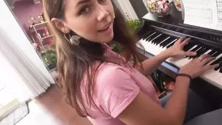 Brunette Maya Rue Welcomes Huge Dick After Home Tour