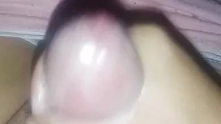 Filipino Jerking off while used body lotion