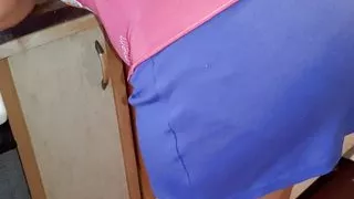 I secretly and riskily reached into my panties while my stepsister was preparing dinner in front of me