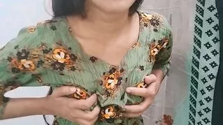 Padosan ka chuchi daba daba kar choda Full HD video