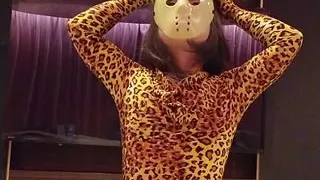 A cross-dressing boy who took off his leopard print full-body tights mask masturbates in his underwear.