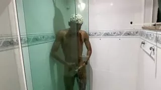 Erick Dotad&atilde;o is a macho man who eats hot transvestites and loves to jerk his cock off in huge melons