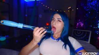 Bubble Blower Jewelz Blu in 4K - MrLuckyPOV