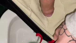 Piss Fetish From Harry