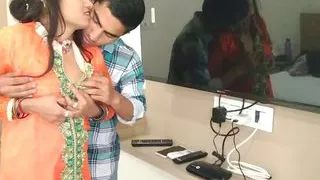 Tv banane aaya tha aur bhabhi ko pel diya