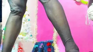 christmas loves in heels and sexy stonkings need ride ur dick on the floor until cum sext baby boy!!