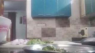 Cook Ghar Me Bhabhi Le Sat Sex