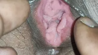 When I saw the land to my girlfriend, she said that I had to put it in the chute, then she put the land, she liked it.