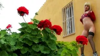 Nora and Soraya, hot lesbian.