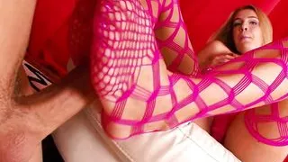 Oliver Fucks The Footalicious Virgin Lisa Kolensnikova