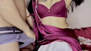 Hot Bhabhi Ke Saath Gift De Kar Fuck Full Desi Fuck Show with Romance