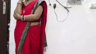 Indian XXX Housewife Fucked By Painter When Nobody at Home
