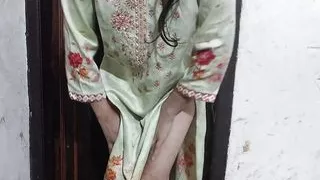 Chacha ji chodo mujhe maja aarha hai