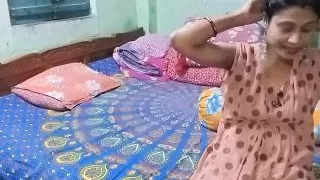 Indian Bengali Sweety Vabi Sex at Step Nephu.
